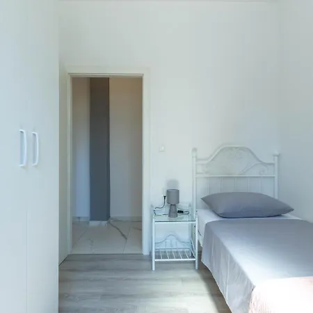 Modern 2bd * Split