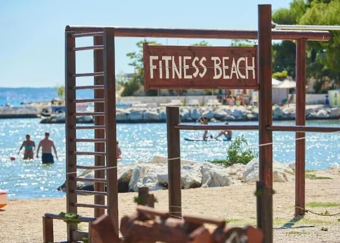 Bright & Modern 2bd In Stobrec, Free Parking 스플리트